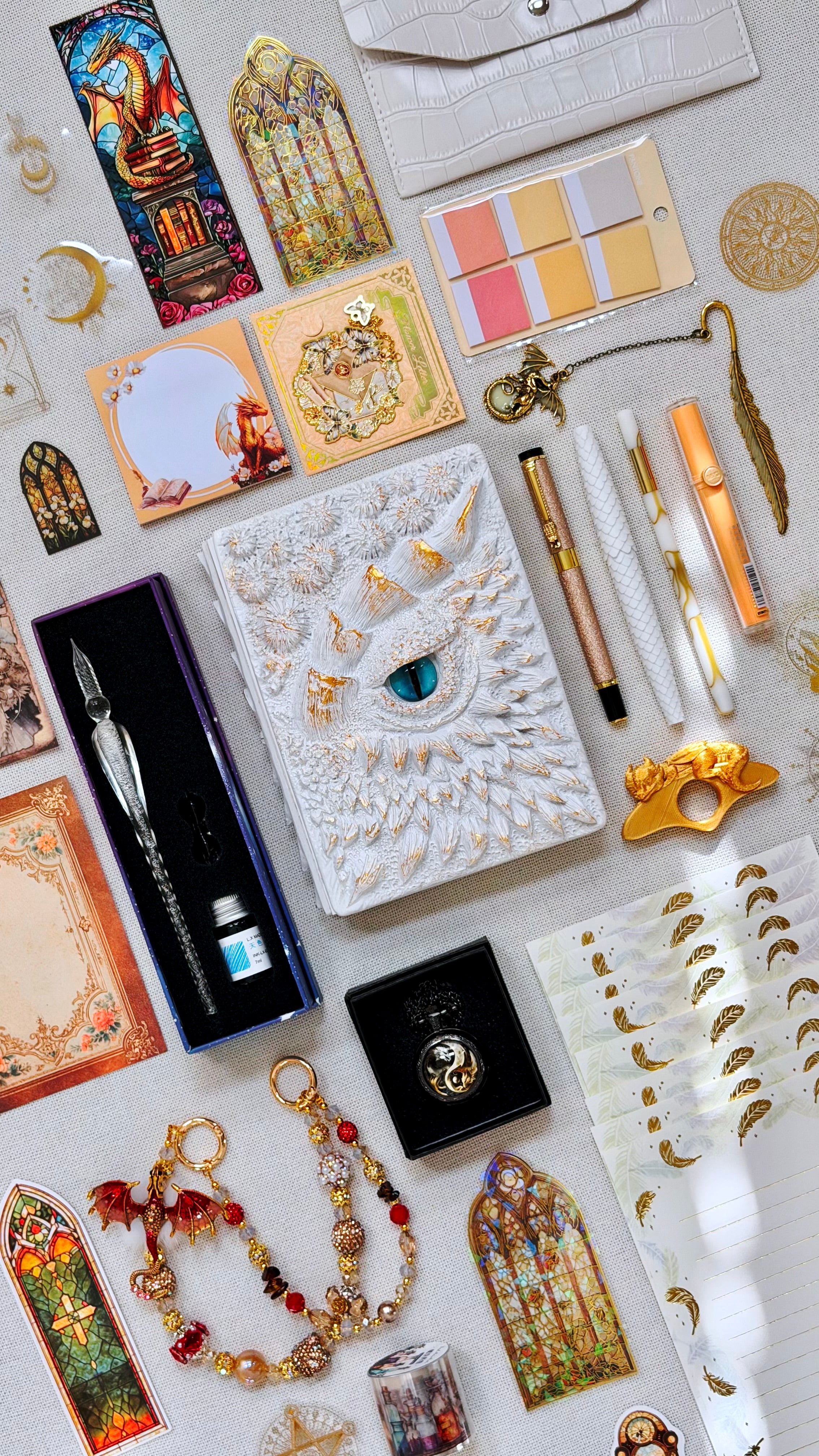 💫 White & Gold