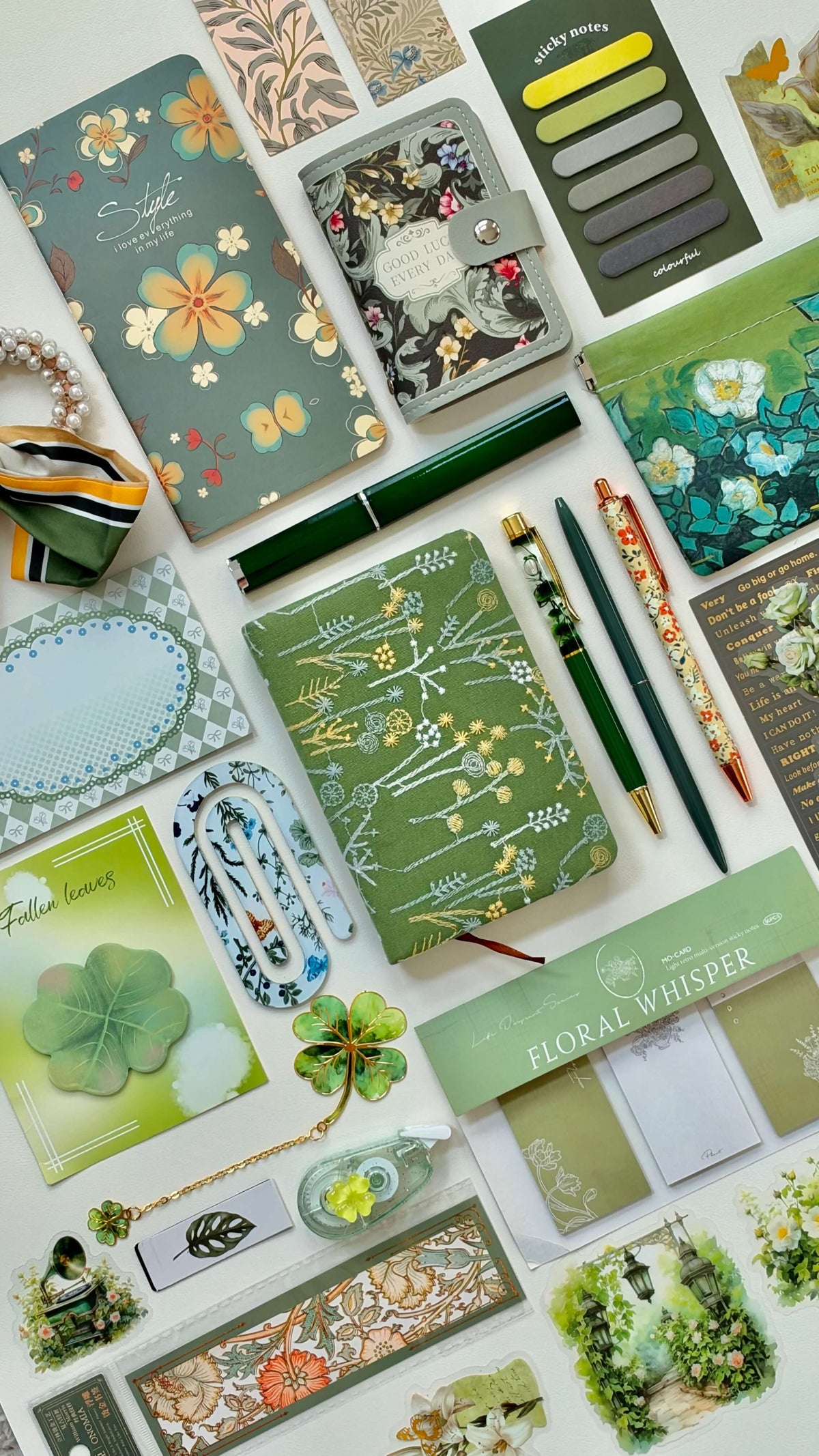 🌿 Green Vintage Cottagecore Bookish Bundle
